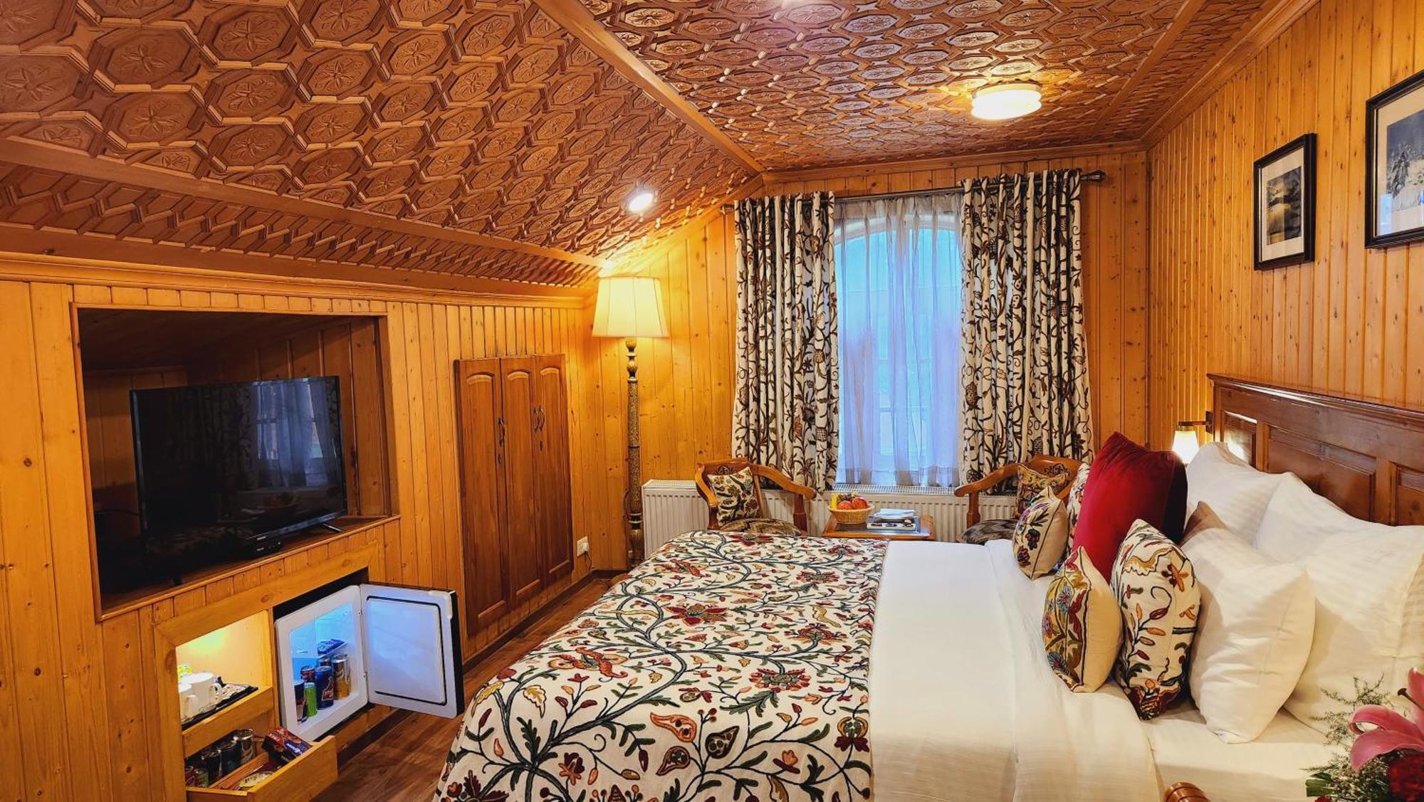 Shaw Inn By Stay Pattern Gulmarg Exterior foto