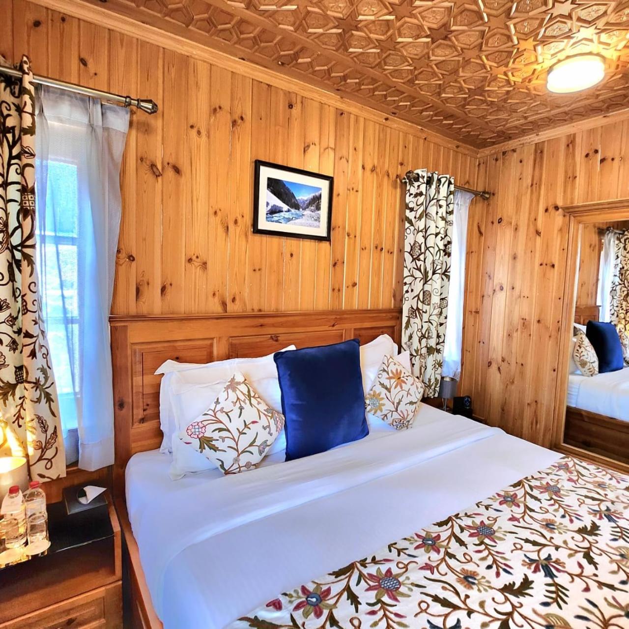 Shaw Inn By Stay Pattern Gulmarg Exterior foto